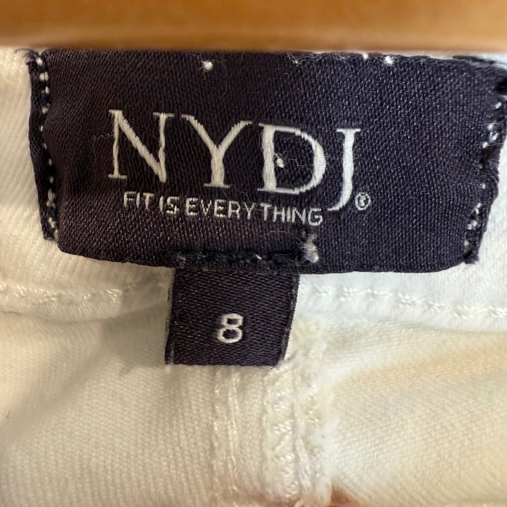 NYDJ Sheri Slim Jeans White Size 8 Lift Tuck Technology Cropped - Picture 3 of 9